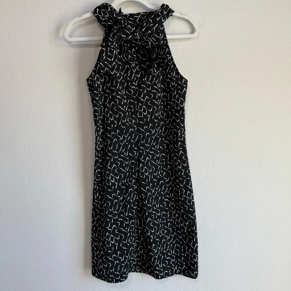 Banana Republic Womens Size 2 Black Sleeveless Halter Neck Lightweight Tie Dress - Picture 7 of 11